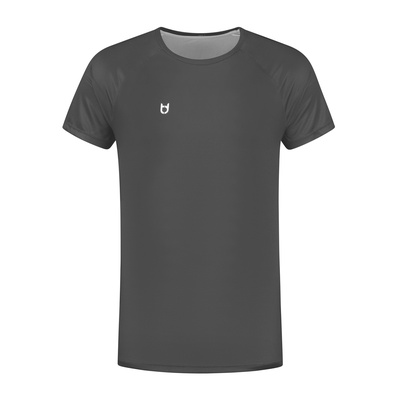 Camiseta deportiva básica